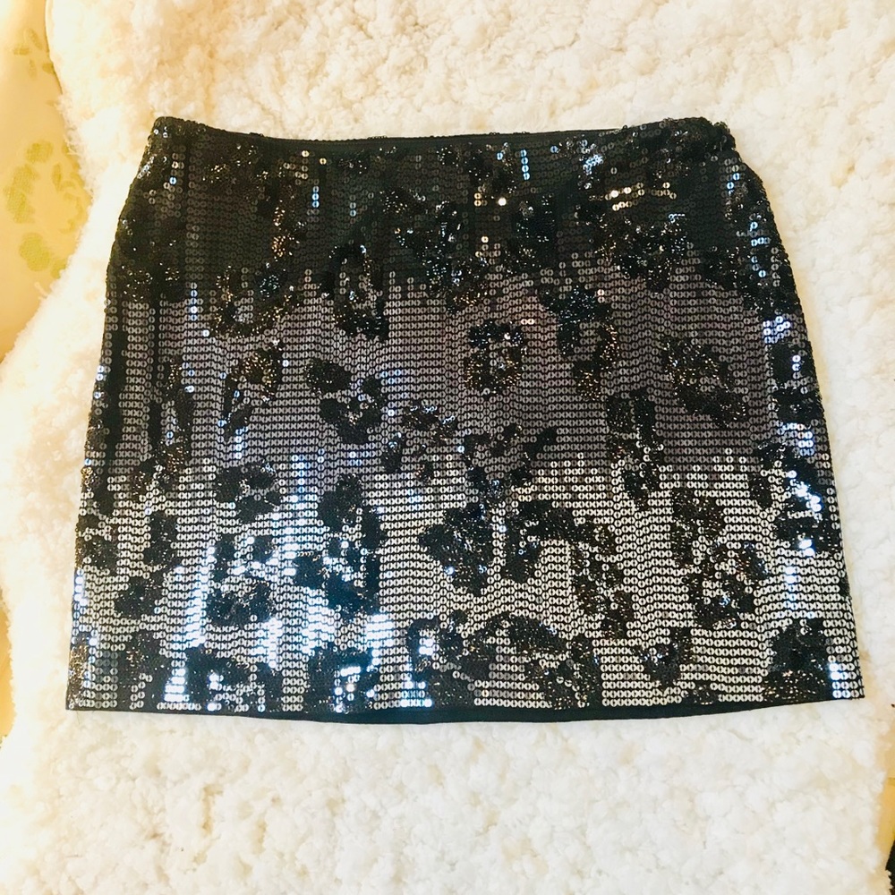 NWT-Express Sequin Mini